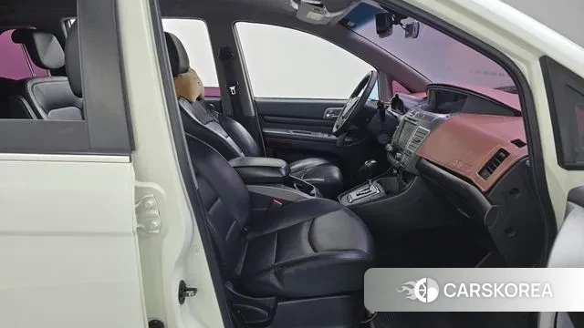 Ssangyong Korando Turismo 2018 Белый из Кореи, фото 2