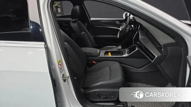 Audi A6 (C8) 2023 Белый из Кореи, фото 2