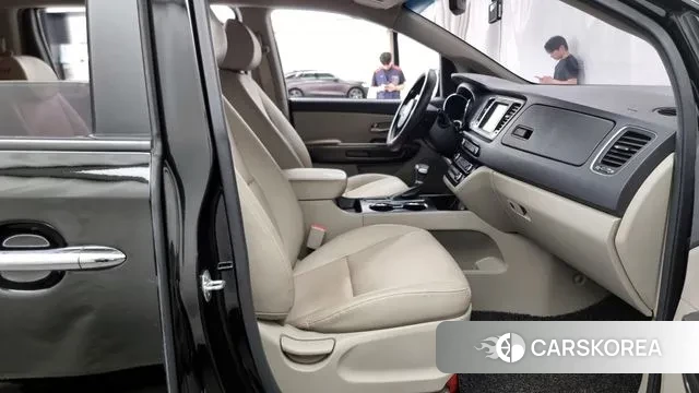 Kia The New Carnival 2019 Черный из Кореи, фото 2
