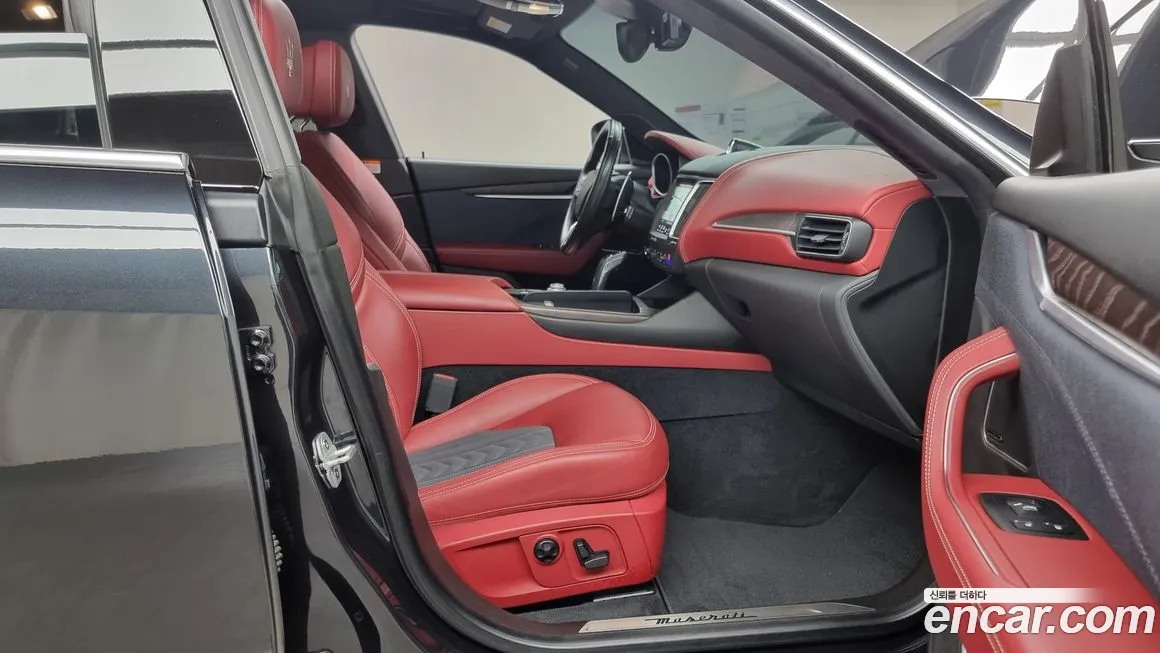 Maserati Levante 2019 Черный из Кореи, фото 2