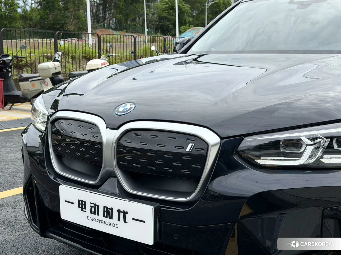 BMW iX3 2022 Черный из Китая, фото 2