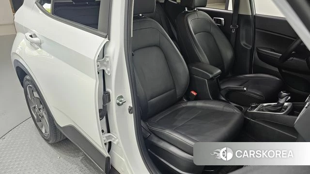 Hyundai Venue 2022 Белый из Кореи, фото 2