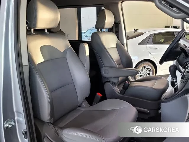 Hyundai The New Grand Starex 2020 Серебряный из Кореи, фото 2