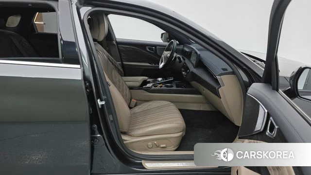 Kia K8 2022 Серый из Кореи, фото 2