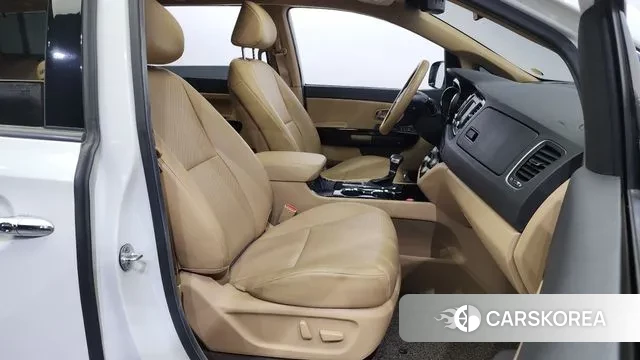 Kia The New Carnival 2018 Белый из Кореи, фото 2