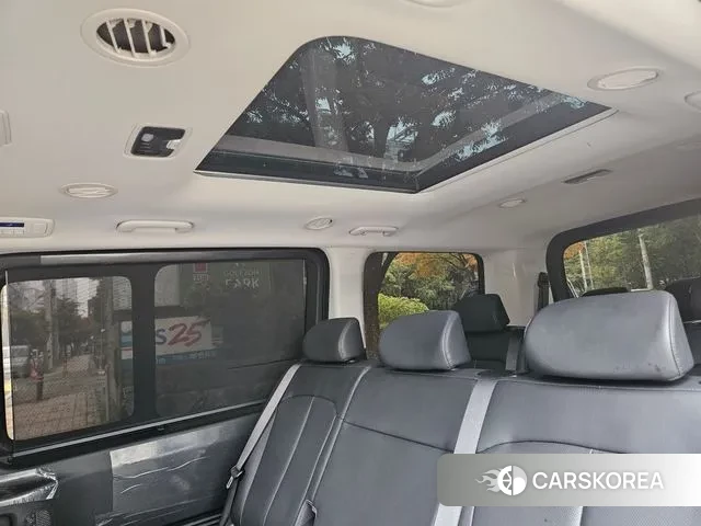 Hyundai Staria 2025 Серый из Кореи, фото 2