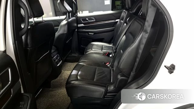 Ford Explorer 2018 Белый из Кореи, фото 2