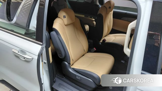 Kia Carnival 4th generation 2023 Белый из Кореи, фото 2