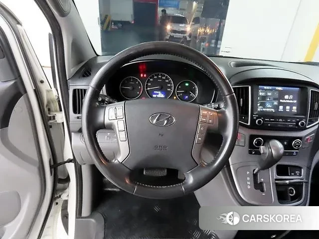 Hyundai The New Grand Starex 2018 Белый из Кореи, фото 2