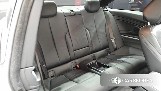 BMW 4 Series (F32) 2018 Белый из Кореи, фото 2