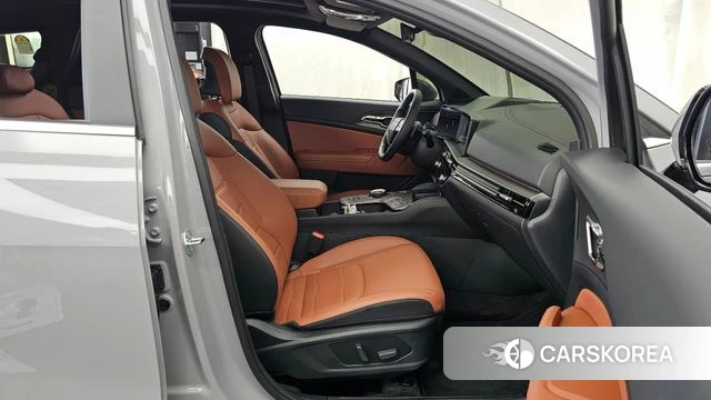 Kia The New Sportage 5th Generation 2025 Серебристо-серый из Кореи, фото 2