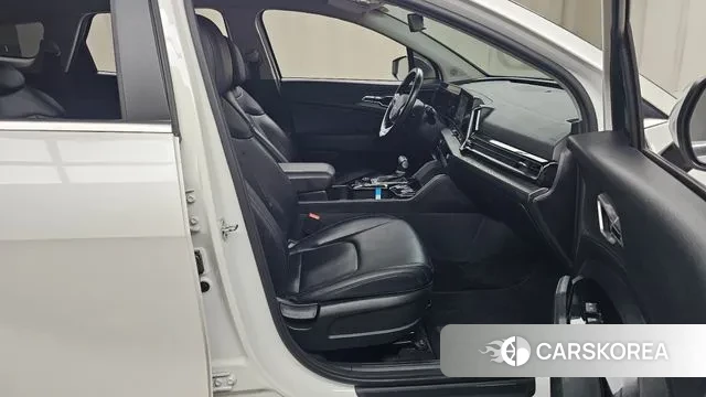 Kia Sportage 5th Generation 2022 Белый из Кореи, фото 2