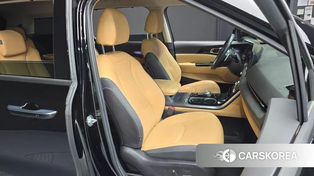 Kia Carnival 4th generation 2023 Белый из Кореи, фото 2