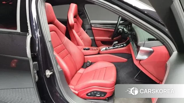 Porsche Panamera (971) 2023 Черный из Кореи, фото 2