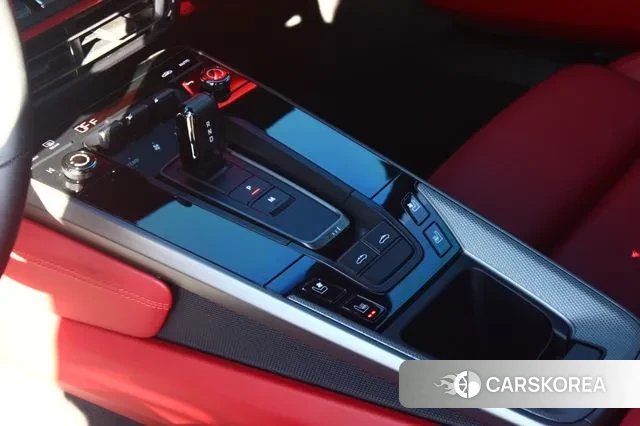 Porsche 911(992) 2024 Серебряный из Кореи, фото 2