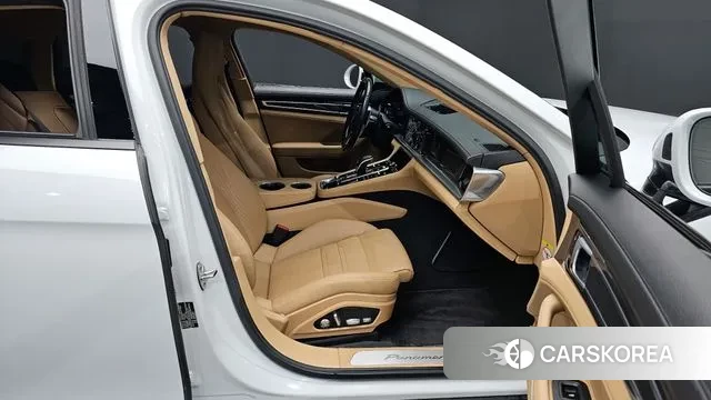 Porsche Panamera (971) 2018 Белый из Кореи, фото 2