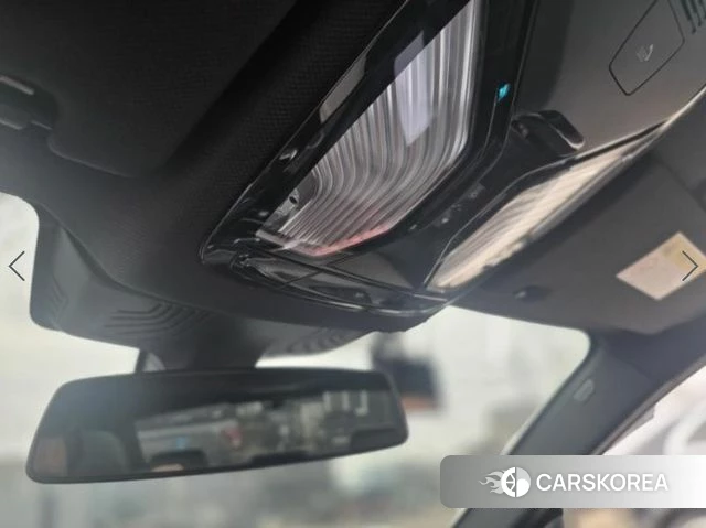 BMW 5 Series (G30) 2018 Белый из Кореи, фото 2