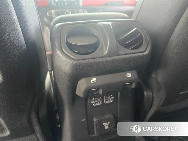 Jeep Wrangler (JL) 2022 Серебряный из Кореи, фото 2