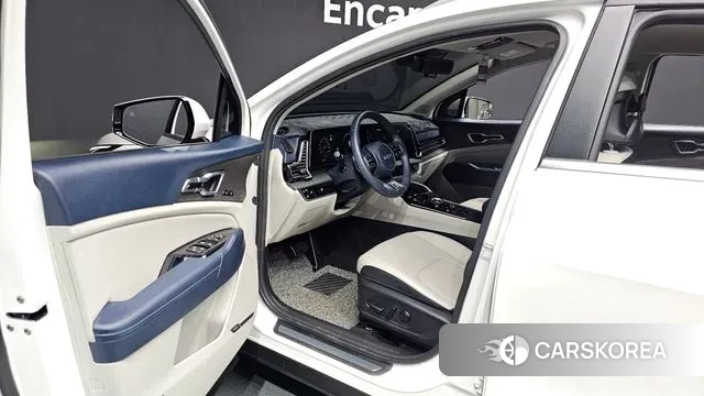 Kia Sportage 5th Generation 2023 Белый из Кореи, фото 2