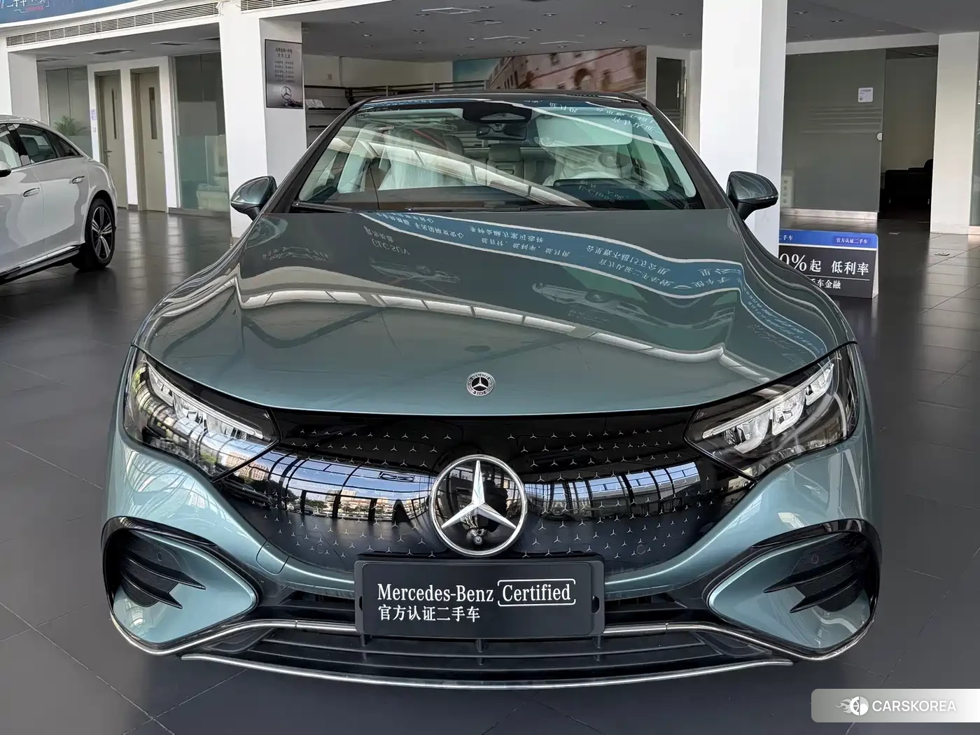 Mercedes-Benz EQE 2025 Silver/gray из Китая, фото 2