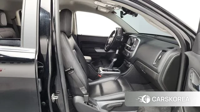 Chevrolet (GM Daewoo) Real New Colorado 2022 Черный из Кореи, фото 2