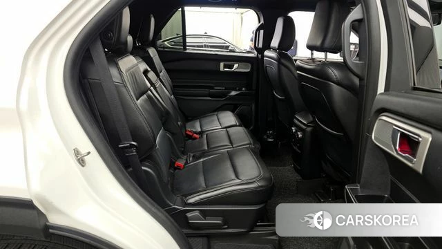 Ford Explorer 6th Generation 2020 Белый из Кореи, фото 2