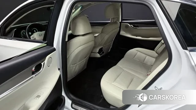 Hyundai The New Grandeur IG Hybrid 2022 Белый из Кореи, фото 2