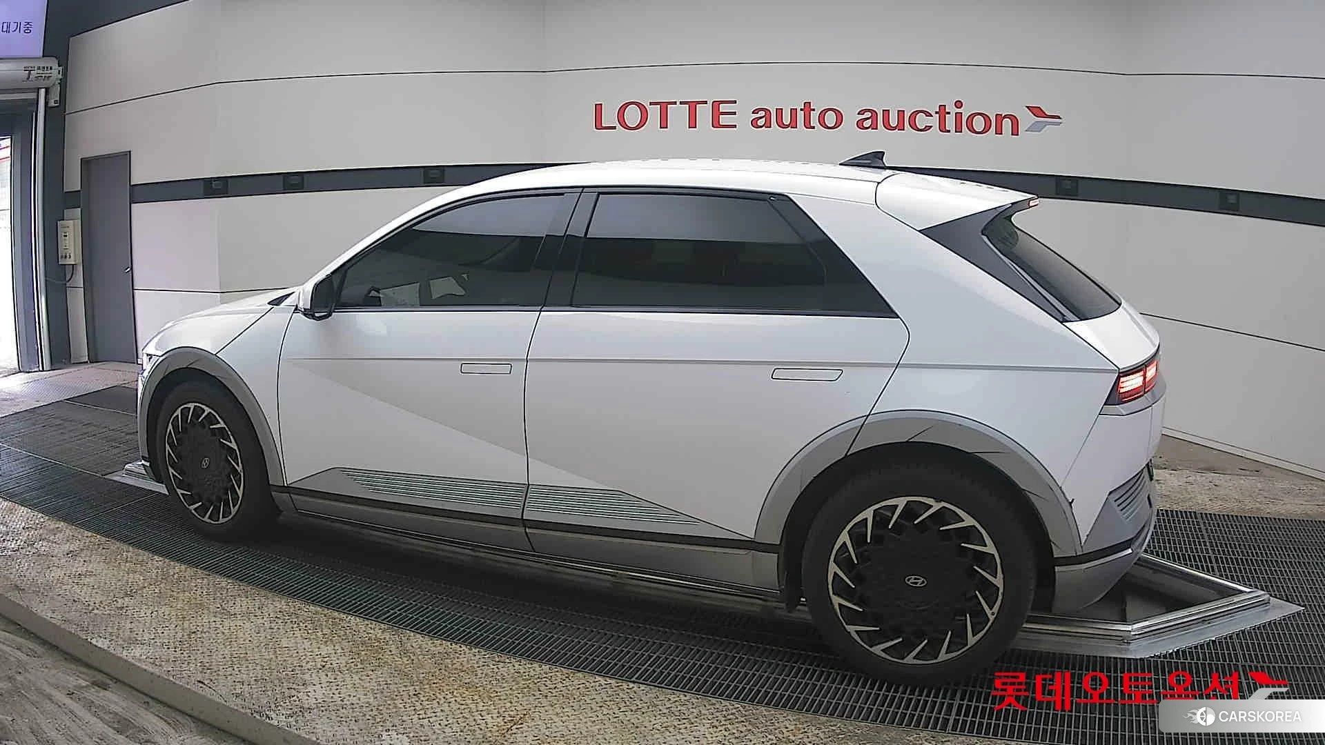 Hyundai IONIQ 5 2022 Белый из Кореи, фото 2