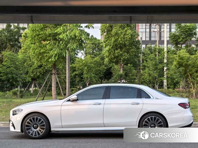 Mercedes-Benz E-class 2021 Белый из Китая, фото 2