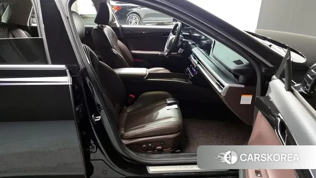 Hyundai Grandeur Hybrid (GN7) 2023 Черный из Кореи, фото 2