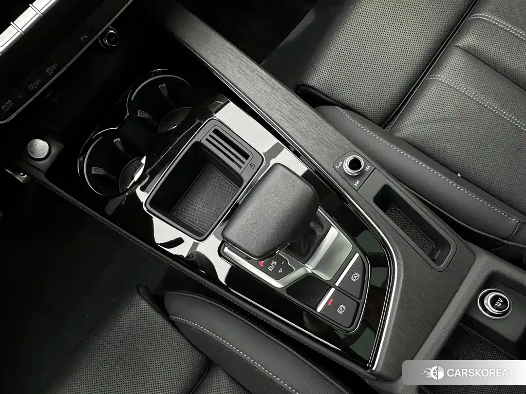 Audi A4L 2024 Белый из Китая, фото 2