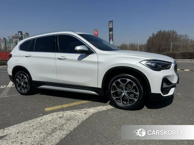 BMW X1 2022 Белый из Китая, фото 2