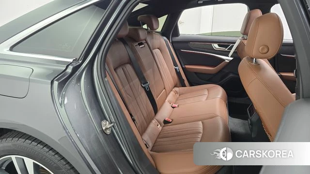 Audi A6 (C8) 2021 Серый из Кореи, фото 2
