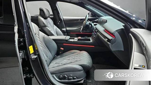 Genesis G80 (RG3) 2025 Черный из Кореи, фото 2