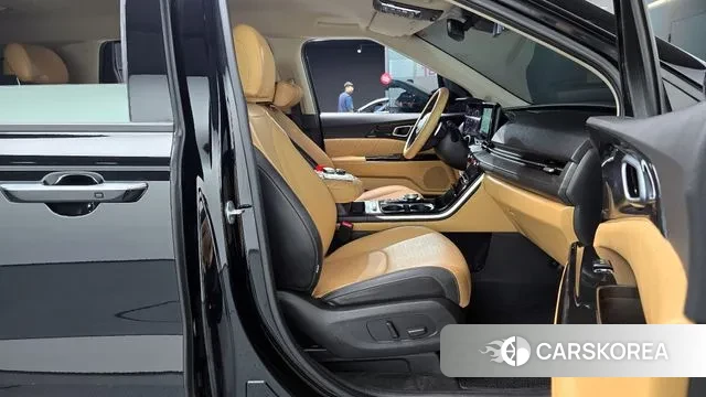 Kia Carnival 4th generation 2022 Черный из Кореи, фото 2