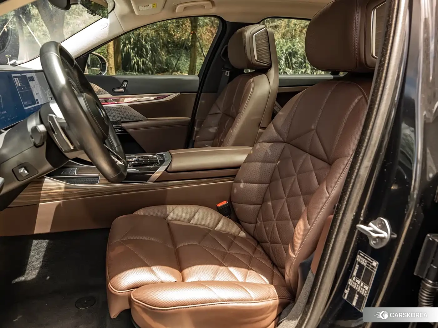 BMW 7 series 2025 Черный из Китая, фото 2