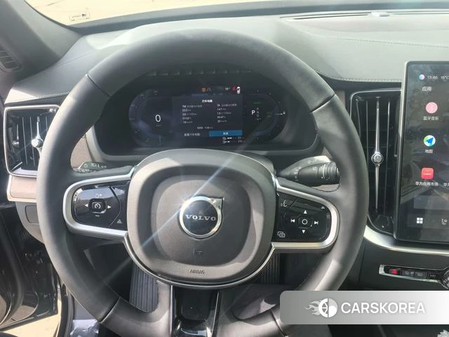 Volvo XC90 PHEV 2026 Черный из Китая, фото 2
