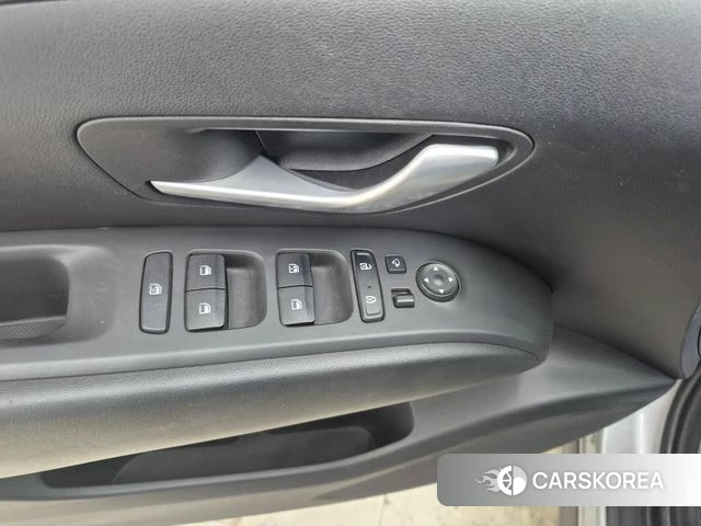 Hyundai Tucson (NX4) 2022 Серебристо-серый из Кореи, фото 2