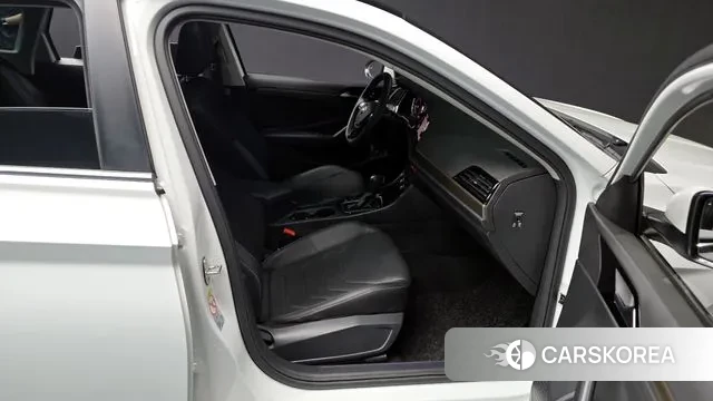 Volkswagen 7th Generation of Jetta 2021 Белый из Кореи, фото 2