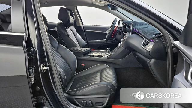 Genesis G70 2019 Черный из Кореи, фото 2