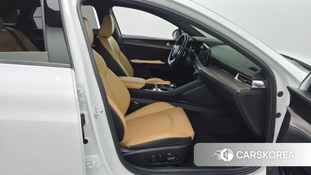 Kia K5 3rd generation 2023 Белый из Кореи, фото 2