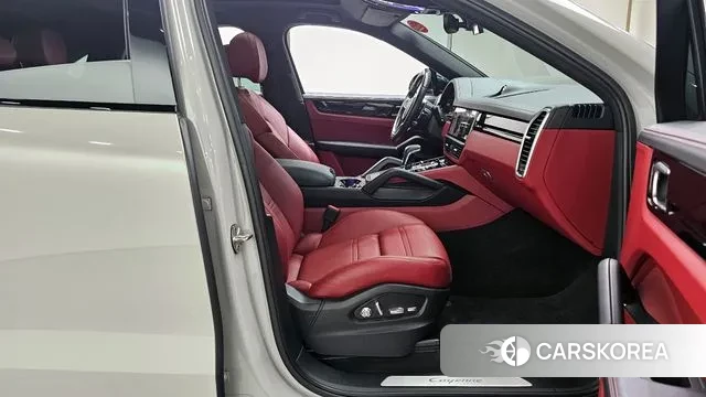 Porsche Cayenne (PO536) id 2885631 из Кореи 2