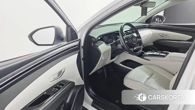 Hyundai Tucson Hybrid (NX4) 2023 Белый из Кореи, фото 2