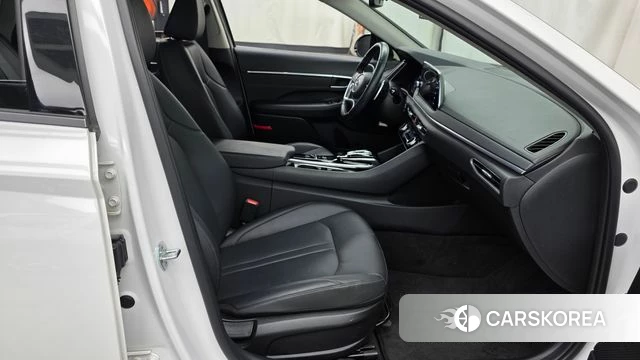 Hyundai Sonata (DN8) 2022 Белый из Кореи, фото 2