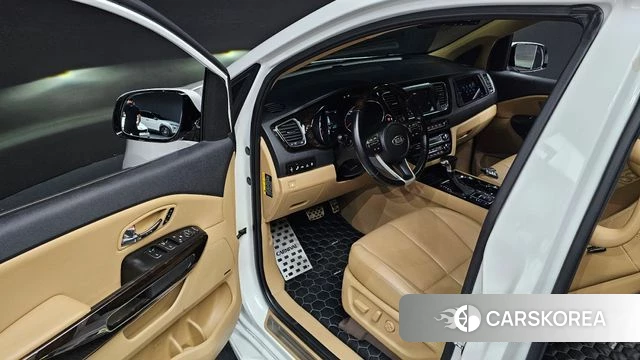 Kia The New Carnival 2019 Белый из Кореи, фото 2