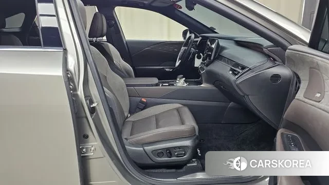 Lexus RX350h 5th generation 2023 Серебристо-серый из Кореи, фото 2