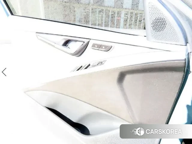 Kia Di Ol Nu Niro 2022 Зеленый из Кореи, фото 2