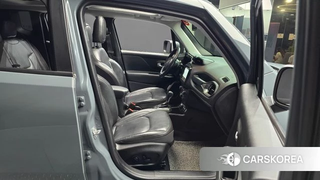 Jeep Renegade 2018 Серебристо-серый из Кореи, фото 2