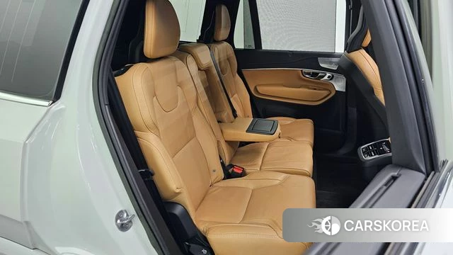 Volvo XC90 second Generation 2023 Белый из Кореи, фото 2