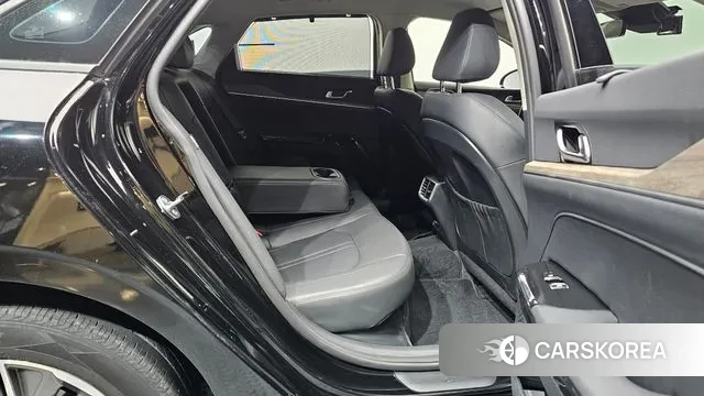 Kia K5 Hybrid 3rd Generation 2023 Черный из Кореи, фото 2